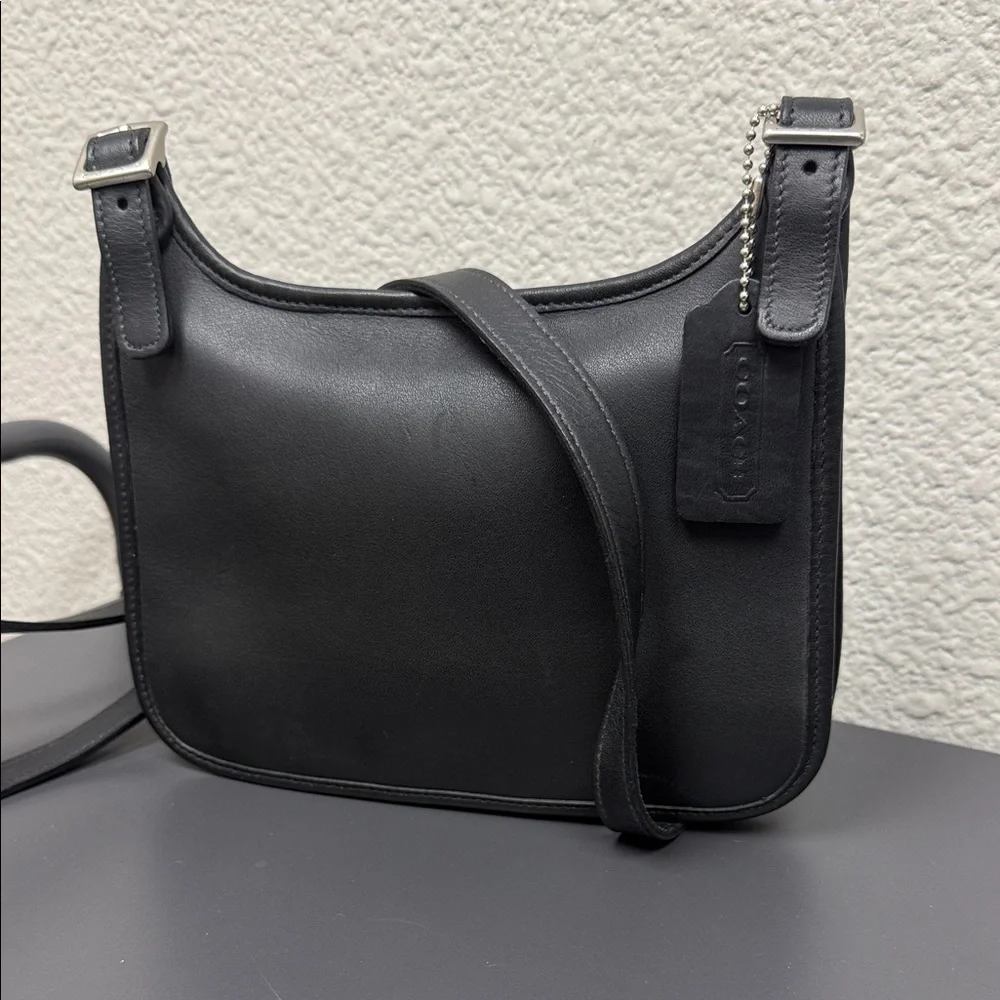 Vintage Coach Ergo Black Leather Crossbody Bag- 9142